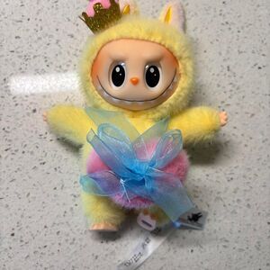 Pop-mart multi Collectibles
